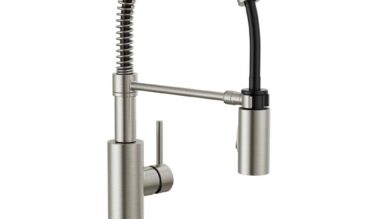 Delta faucet Antoni™ Single-handle Pull-down Spring Kitchen Faucet