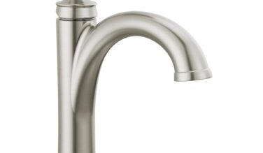 Delta faucet Woodhurst™ Single Handle Bathroom Faucet