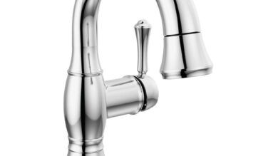 Delta faucet Cassidy™ Single Handle Pull Down Bathroom Faucet
