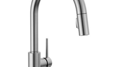 Delta faucet Trinsic® Touch2o® Kitchen Faucet With Touchless Technology