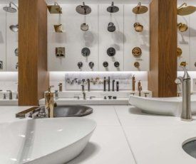 interior shot of kohler Naperville showing the many designs of sinks and showers