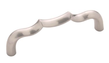 Belwith keeler Pull 3-3/4 Inch (96mm) Center To Center