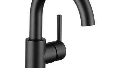 Delta faucet Trinsic® Single Handle Bathroom Faucet