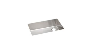 Elkay 18 Gauge Stainless Steel 31.5'' X 18.5'' X 9'' Single Bowl Undermount Kitchen Sink